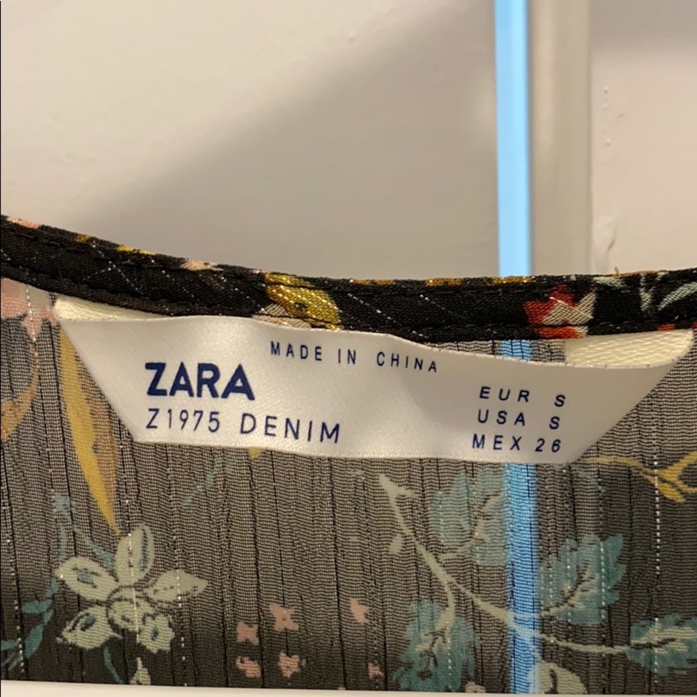Zara blouse! - Picture 3 of 3